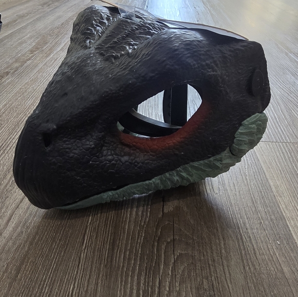 Jurassic World Therizenosaurus face mask. kids size - Picture 2 of 7